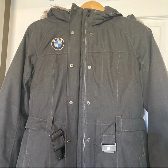 The North Face Coat- super warm, fun BMW logo embroidered, size small - Picture 8 of 11
